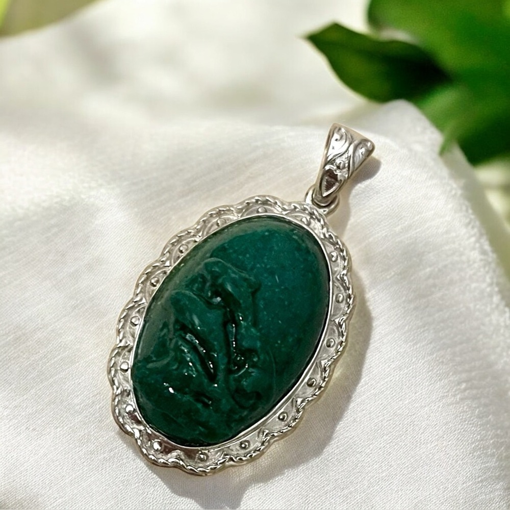 Malachite Platinum Silver Vintage Pendant